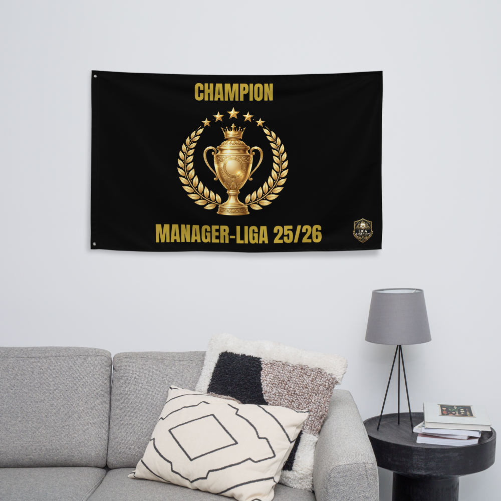 Champion Manager-Liga Fahne an der Wand über Sofa – Lifestyle-Ansicht im Wohnzimmer